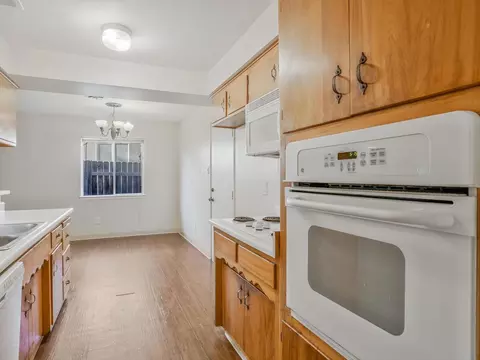 6120 Hilltop Dr, Carmichael, CA 95608 photo 4