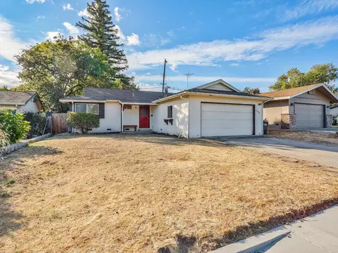 6120 Hilltop Dr, Carmichael, CA 95608 photo 1