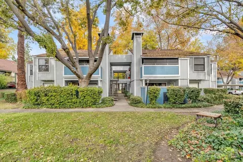 650 Del Verde Cir #8, Sacramento, CA 95833