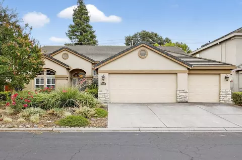 5115 Whisper Oaks Ln, Carmichael, CA 95608 photo 1