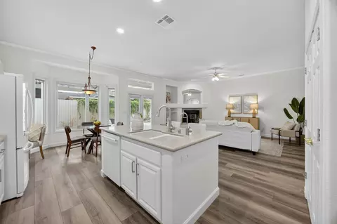 5115 Whisper Oaks Ln, Carmichael, CA 95608 photo 20
