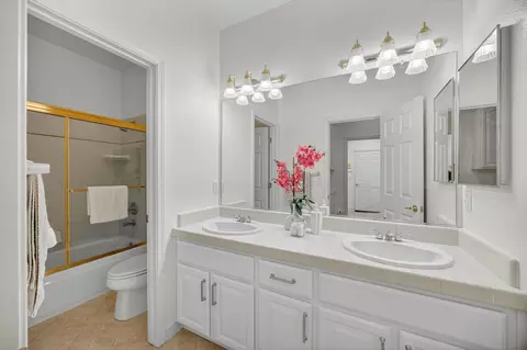 5115 Whisper Oaks Ln, Carmichael, CA 95608 photo 38