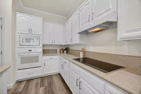 5115 Whisper Oaks Ln, Carmichael, CA 95608 photo 21