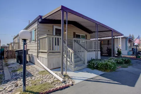 2107 Patterson Rd #41, Riverbank, CA 95367