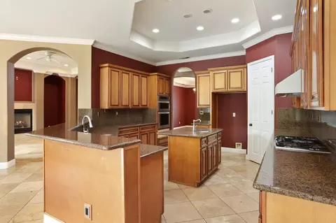 4520 E Morada Ln, Stockton, CA 95212 photo 8