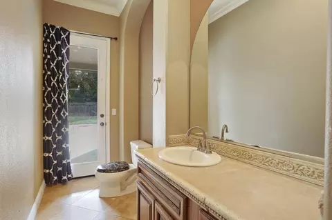 4520 E Morada Ln, Stockton, CA 95212 photo 10