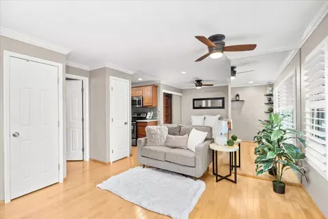 1028 P St #11, Sacramento, CA 95814