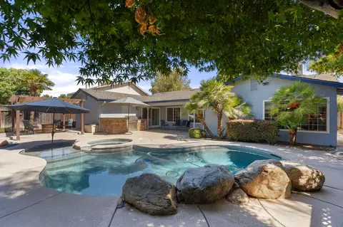 3621 Viader Dr, Modesto, CA 95356 photo 2