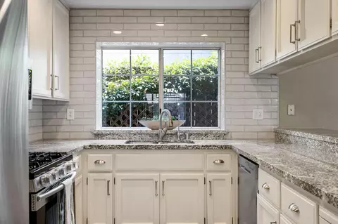 5709 Cobblestone Dr, Rocklin, CA 95765 photo 7