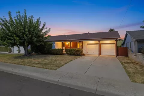 2925 De Ovan, Stockton, CA 95204