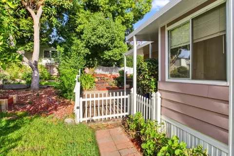 Exterior - 427 Danielle Way, Folsom, CA 95630 photo 5 of 9