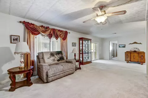 Living - 427 Danielle Way, Folsom, CA 95630 photo 2 of 2