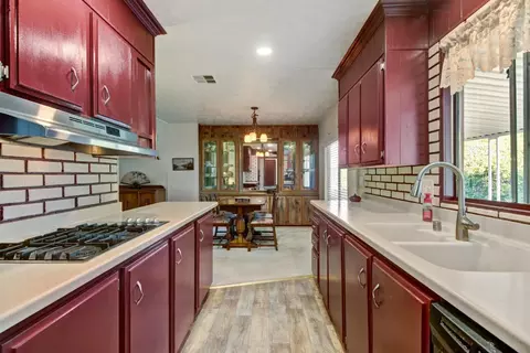 Kitchen - 427 Danielle Way, Folsom, CA 95630 photo 2 of 3