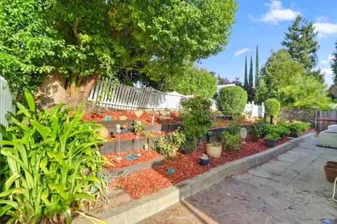 Exterior - 427 Danielle Way, Folsom, CA 95630 photo 8 of 9
