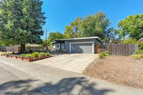3707 Wingate Dr, Carmichael, CA 95608 photo 3
