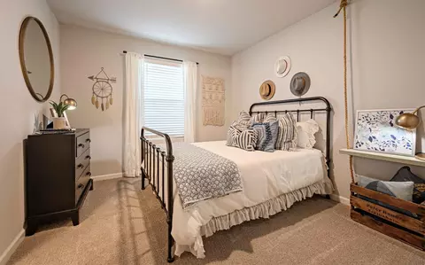 Bedroom - 364 Sable Ct #61 AR, Merced, CA 95341 photo 3 of 6