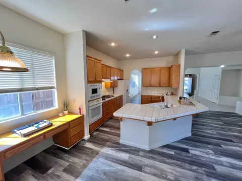 4124 Hidden Meadow Ct, Modesto, CA 95356 photo 13