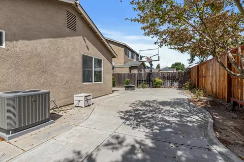 4162 Piccadilly Ln, Turlock, CA 95382 photo 27