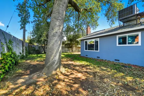 Exterior - 3101 U St, Antelope, CA 95843 photo 5 of 7
