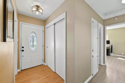 Entry Way - 3101 U St, Antelope, CA 95843 photo 1 of 2
