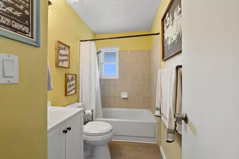 Bath - 3101 U St, Antelope, CA 95843 photo 2 of 2