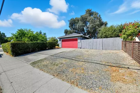 Exterior - 3101 U St, Antelope, CA 95843 photo 3 of 7
