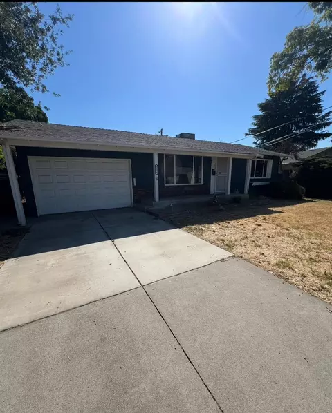 5536 Kermit Ln, Stockton, CA 95207
