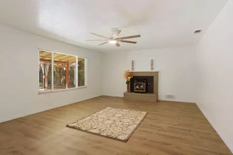1207 Huntington Pl, Manteca, CA 95336 photo 14