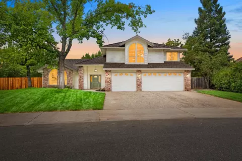 5245 Vought Dr, Fair Oaks, CA 95628