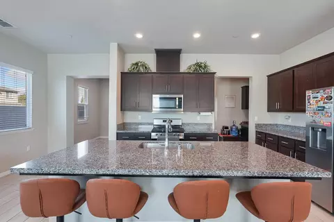 396 Postma St, Manteca, CA 95337 photo 9