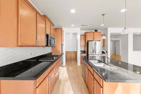 Kitchen - 2341 Azevedo Ave, Manteca, CA 95337 photo 2 of 2