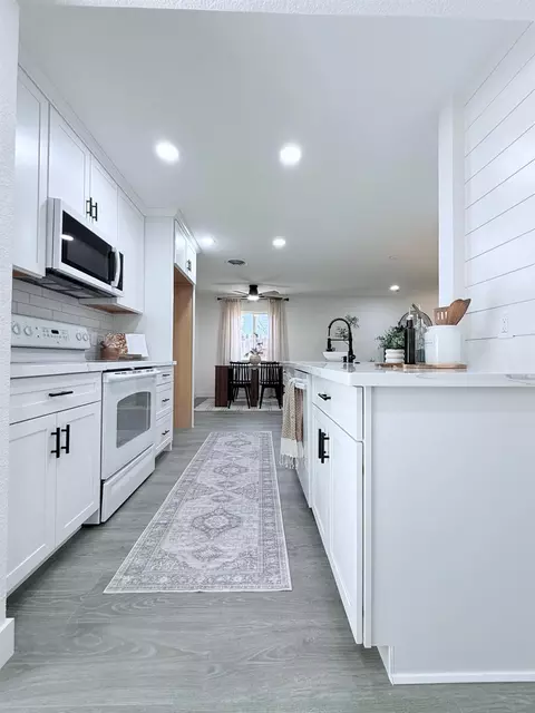 6035 Remington Ave, Carmichael, CA 95608 photo 5