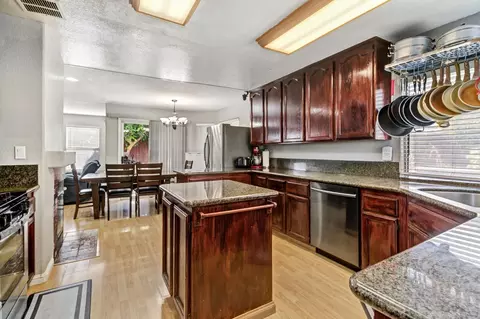 Kitchen - 9416 Redwater Dr, Antelope, CA 95843 photo 5 of 6