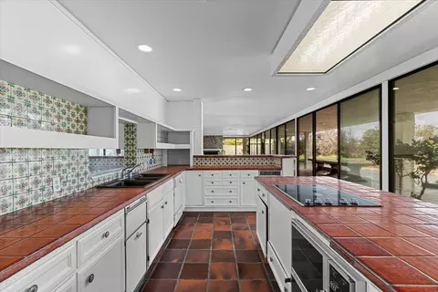 Kitchen - 10497 Crystal Dr, Wallace, CA 95224 photo 4 of 7