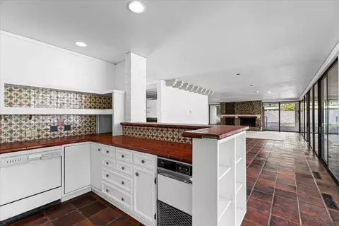 Kitchen - 10497 Crystal Dr, Wallace, CA 95224 photo 3 of 7