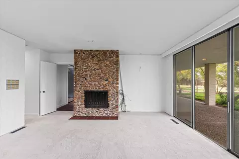 Living - 10497 Crystal Dr, Wallace, CA 95224 photo 11 of 12