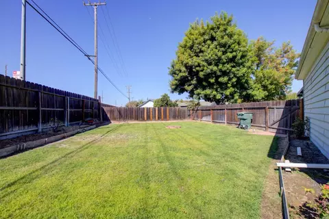 1806 Max Ct, Modesto, CA 95350 photo 35