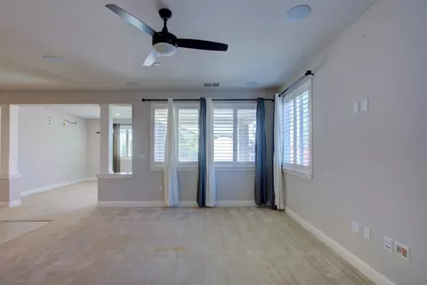 Living - 313 Michael Cox Ln, Tracy, CA 95377 photo 6 of 7
