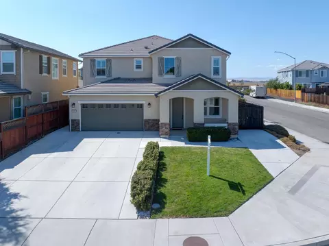Exterior - 313 Michael Cox Ln, Tracy, CA 95377 photo 3 of 11