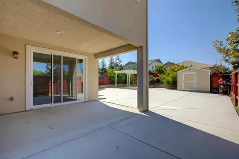 Exterior - 313 Michael Cox Ln, Tracy, CA 95377 photo 10 of 11
