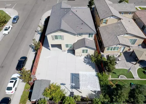 View/Area - 313 Michael Cox Ln, Tracy, CA 95377 photo 3 of 4
