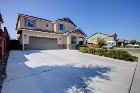 Exterior - 313 Michael Cox Ln, Tracy, CA 95377 photo 6 of 11