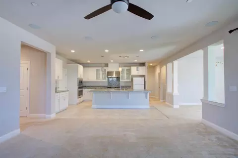 Living - 313 Michael Cox Ln, Tracy, CA 95377 photo 5 of 7