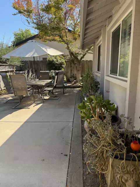 1409 Solano Cir, Modesto, CA 95355 photo 17