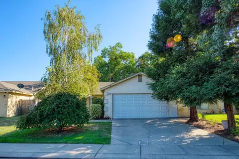 3320 Coulterville Dr, Modesto, CA 95354