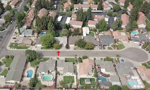 2661 Brooks Ct, Turlock, CA 95382 photo 2