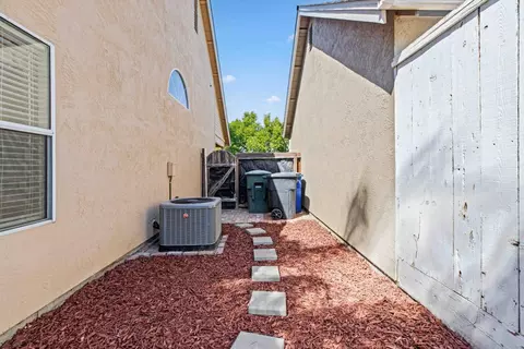 2824 Belharbour Dr, Modesto, CA 95355 photo 15