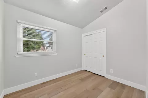 8304 Oakenshield Cir, Antelope, CA 95843 photo 17