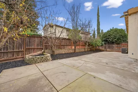 8304 Oakenshield Cir, Antelope, CA 95843 photo 5