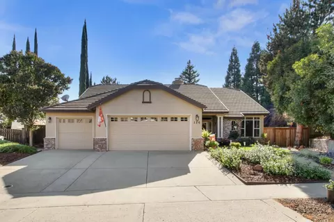 126 Brookhaven Dr, Roseville, CA 95678